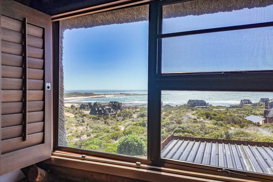5 Bedroom Property for Sale in Stilbaai Wes Western Cape